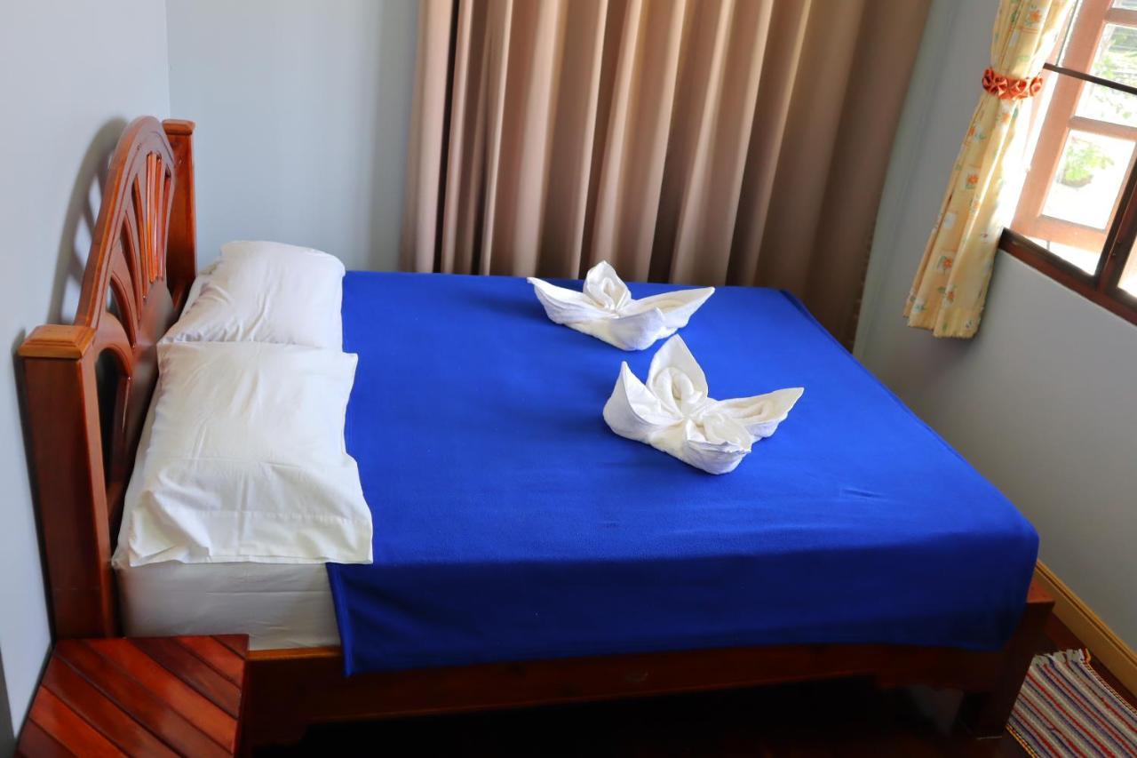 Ban Sulada Guest House Laem Ngop Eksteriør billede