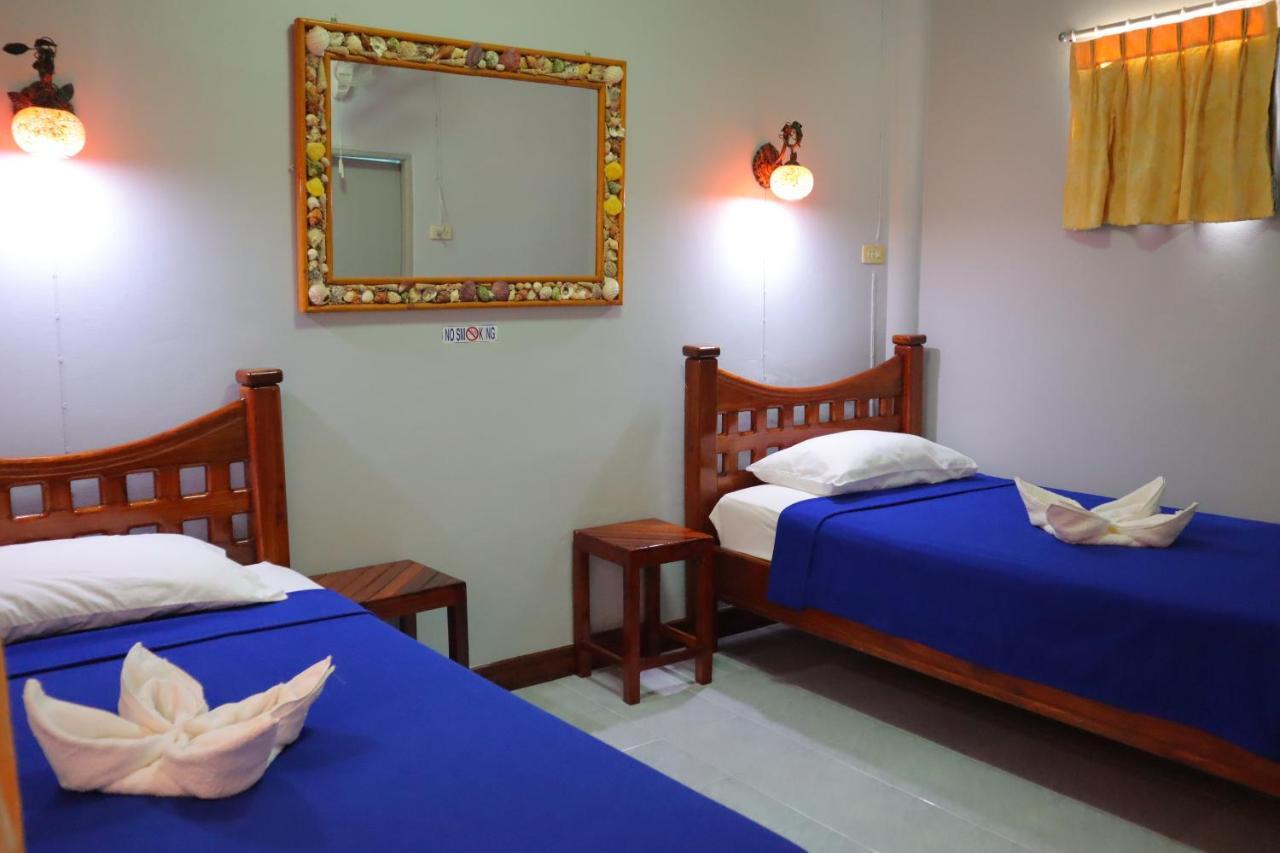 Ban Sulada Guest House Laem Ngop Eksteriør billede